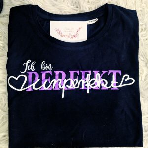 Langarmshirt mit Ich bin PERFEKT, unperfekt Motiv